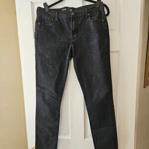Old Navy Curvy 8 Long Black Mid-Rise Jeans